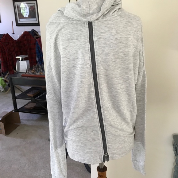 Size M Tek Gear sweatshirt - Picture 3 of 6